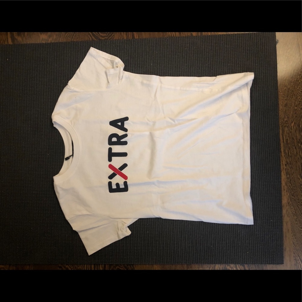 Extra tshirt